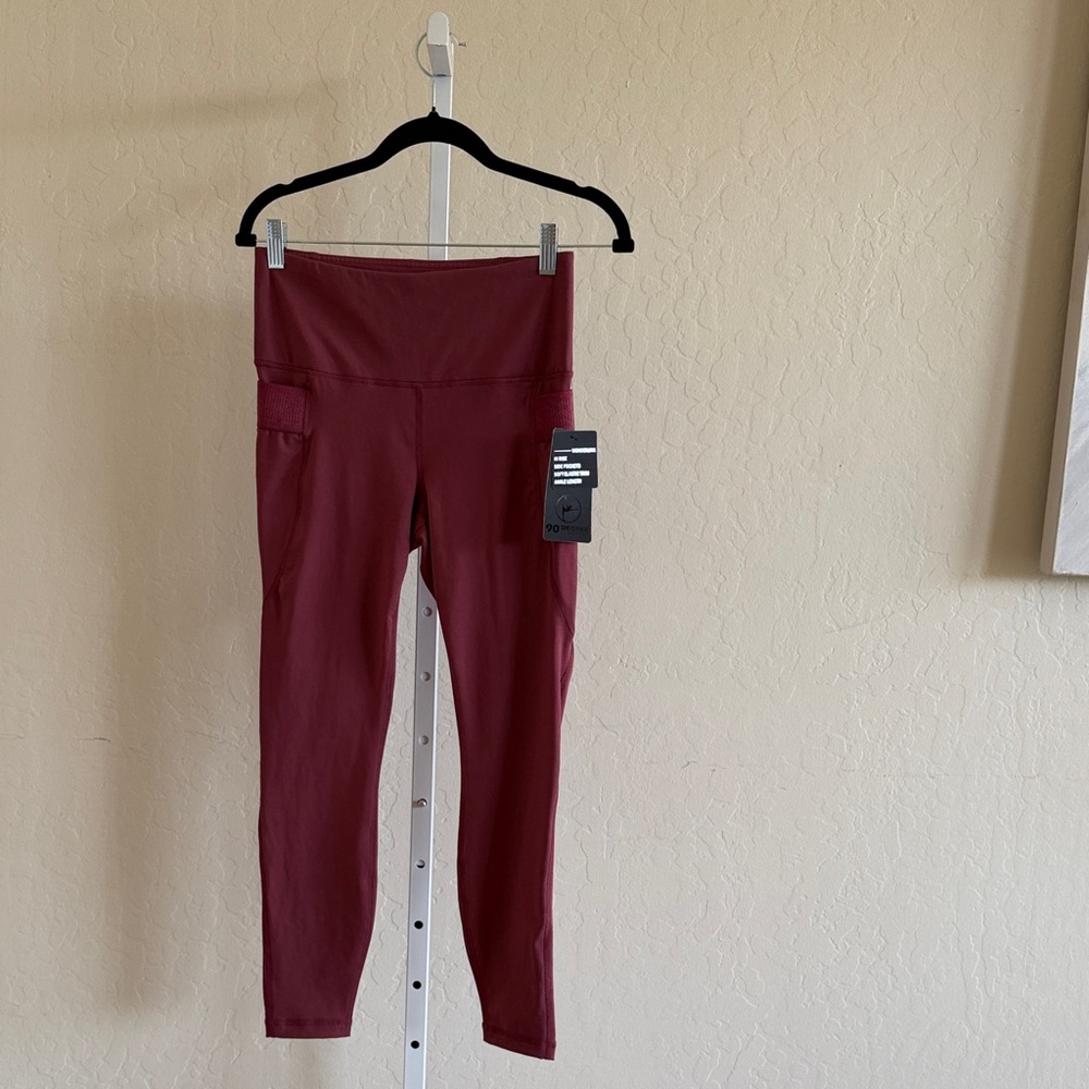 NWT Sz Med $78 retail. 90 Degree By Reflex leggings